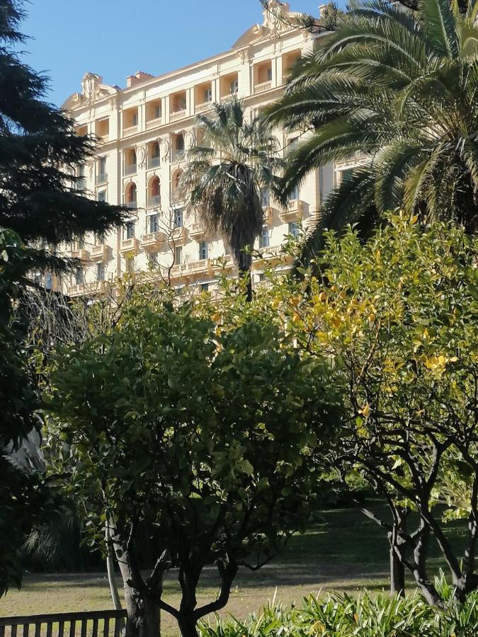 Imperial Palace Bord De Mer Menton Exterior foto